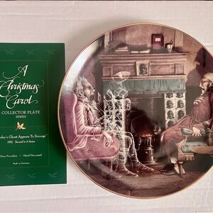 Department 56 A Christmas Carol Collector Plate - Multicolor